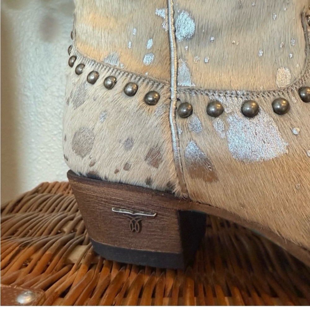 Lane “Wild Hair” off White and Silver Studded Women's Cowboy Boots - Picture 7 of 8